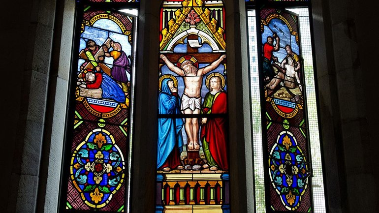 The prime minister and church leaders have delivered messages for Easter. (Dave Hunt/AAP PHOTOS)