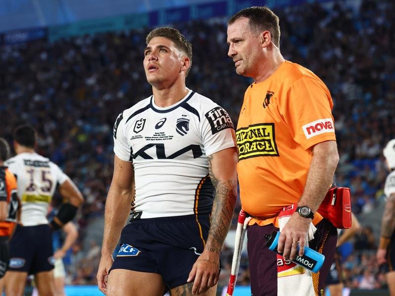 Reece Walsh scored a stunning try for the Broncos, before being concussed while making a tackle.