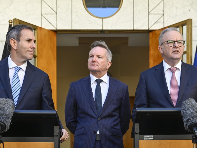 Energy Minister Chris Bowen, centre, says the effects of the Strait of Hormuz closure cannot be fully predicted. NewsWire / Martin Ollman.
