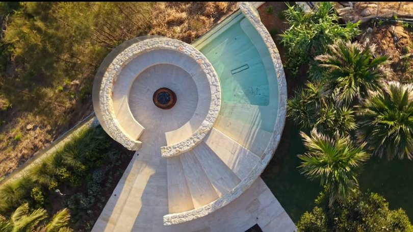 Infinity edge spa and fire pit. Picture Instagram/J Group Projects