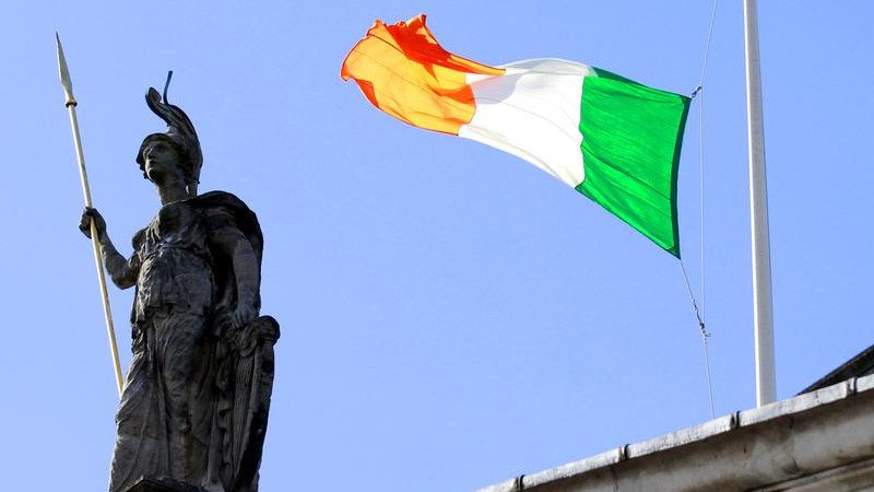 Protests over the Irish government's response to rising fuel prices have entered a third day.