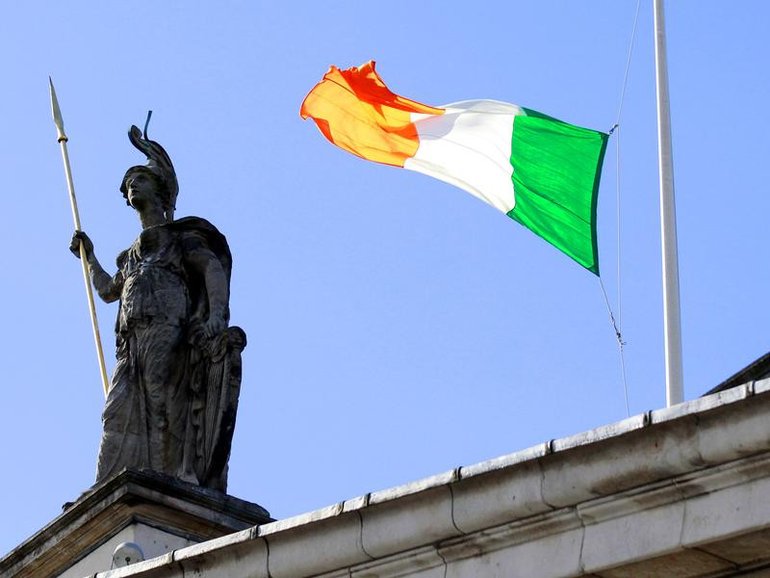 Protests over the Irish government's response to rising fuel prices have entered a third day.