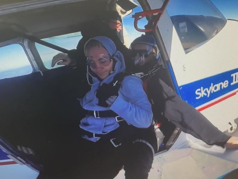 The father of skydiving instructor Stephen Hoare has called for safety changes in the industry. 