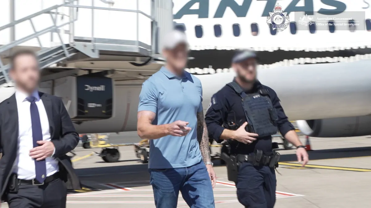 Ben Roberts-Smith: Digital footprint shows federal investigations leaked story a day before arrest Ben Roberts-Smith: Digital footprint shows federal investigations leaked story a day before arrest