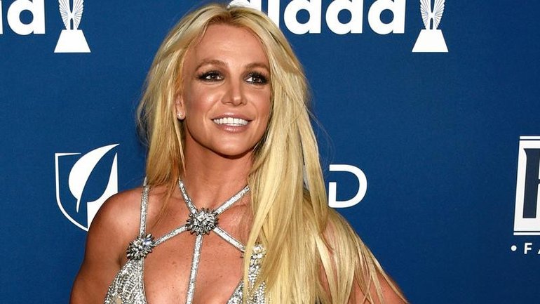Britney Spears has been admitted to rehab. 