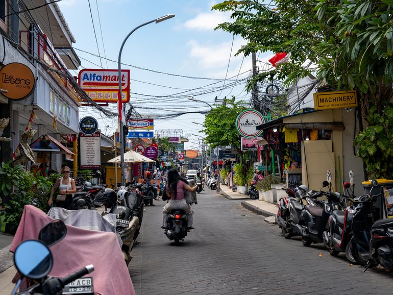 An Australian man has drowned in a hotel pool while on holiday with his wife in Bali.