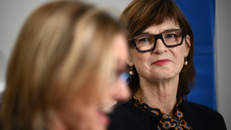Health Minister Mary-Anne Thomas is one of three senior Victorian MPs retiring from politics. (Joel Carrett/AAP PHOTOS)