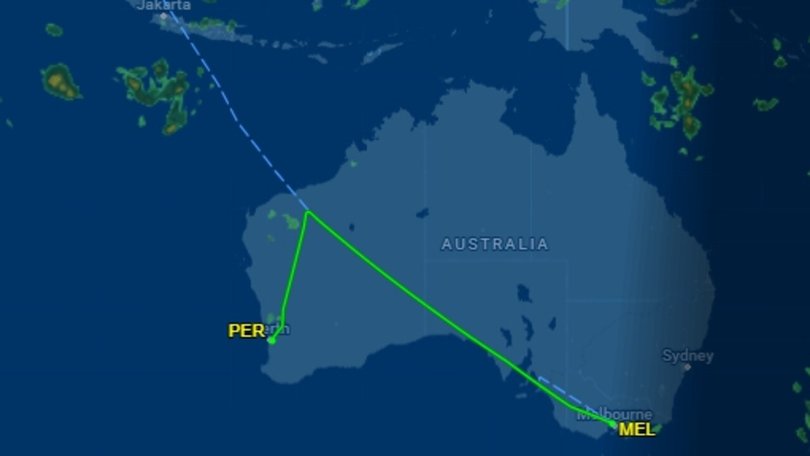 A map of Jetstar flight JQ17 being diverted from its planned path.