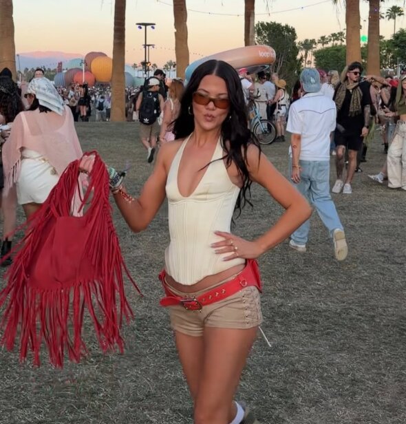 For day two Alexander went for a cream and red ensemble that her fans were ‘obsessed’ by. 