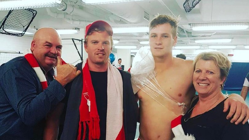 The Dawson family after Jordan’s debut for Sydney in 2017. 