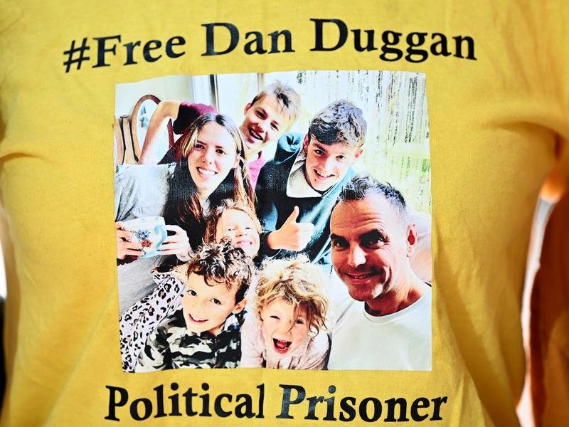 Former US military pilot Daniel Duggan has lost an appeal to prevent him being extradited. (Dan Himbrechts/AAP PHOTOS)