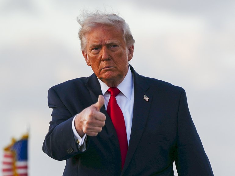 President Trump is confronting a crisis that is not bending to his narrative.