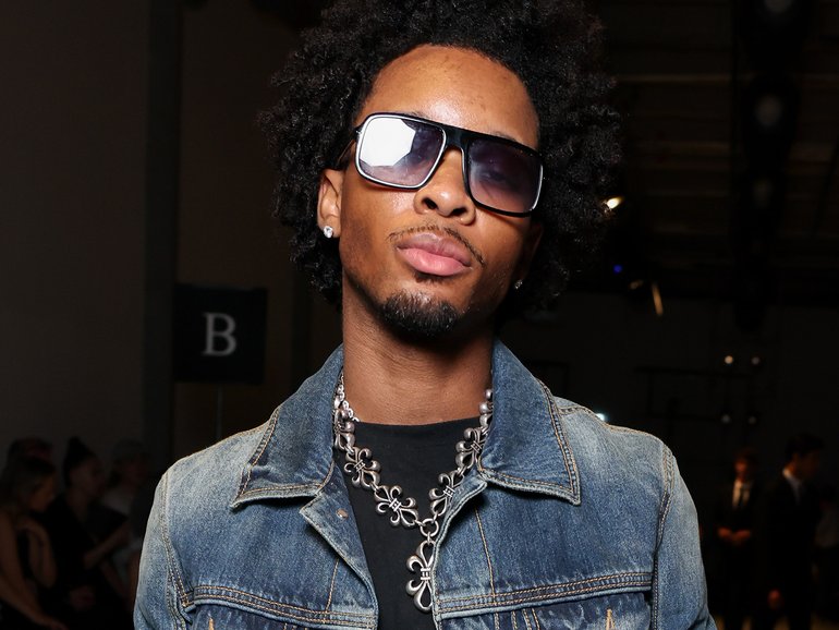 PARIS, FRANCE - JUNE 27: (EDITORIAL USE ONLY - For Non-Editorial use please seek approval from Fashion House) D4vd attends the Juun.J Menswear Spring/Summer 2026 show as part of Paris Fashion Week on June 27, 2025 in Paris, France. (Photo by Lyvans Boolaky/Getty Images)