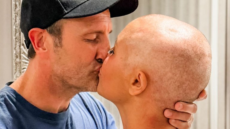 TV personality Lynette Bolton — the wife of Sydney Swans champion Jude Bolton — continues to break hearts as she documents her cancer battle on social media.
