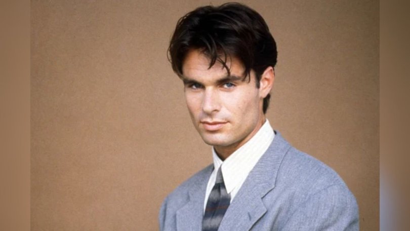 Patrick Muldoon in a promotional picture for Melrose Place.