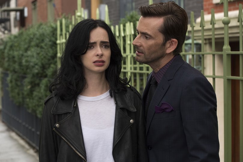 Krysten Ritter and David Tennant in the original 2015 Jessica Jones series.