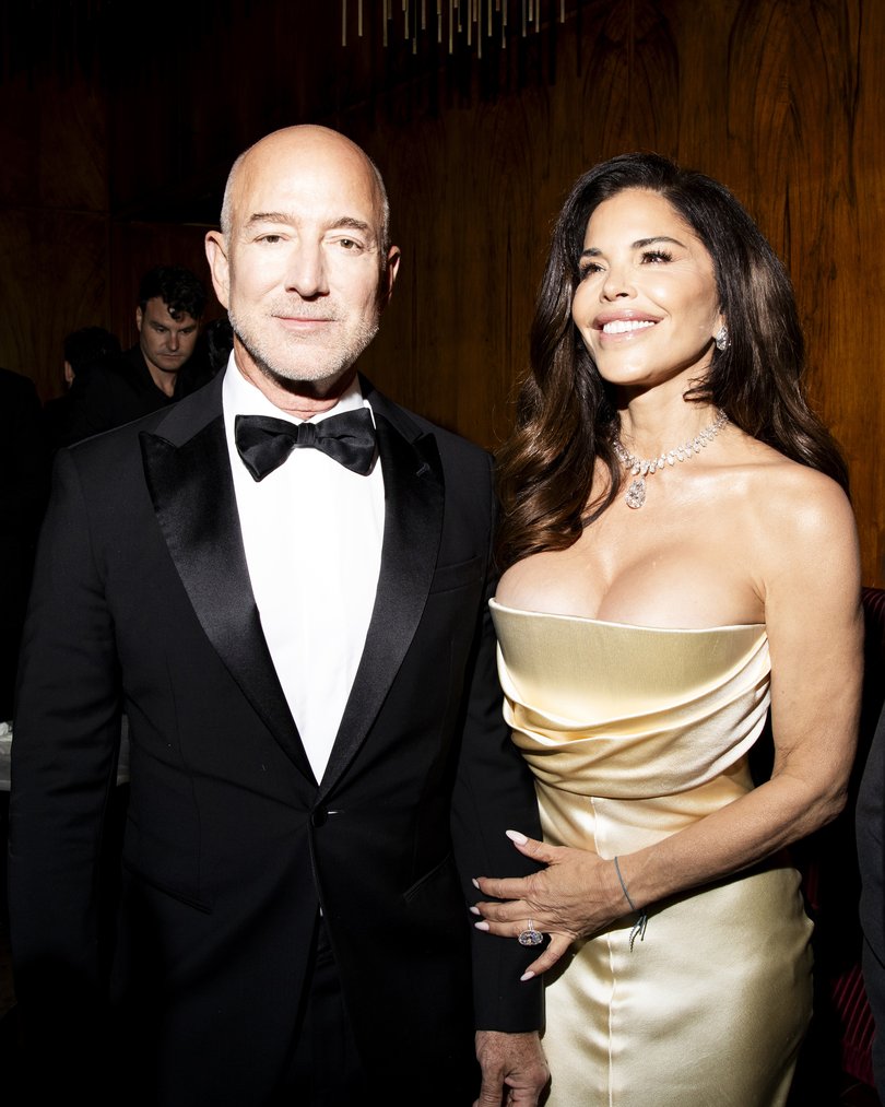 Jeff Bezos and his wife, Lauren Snchez Bezos, the 2026 Met GalaÕs honorary chairs.
