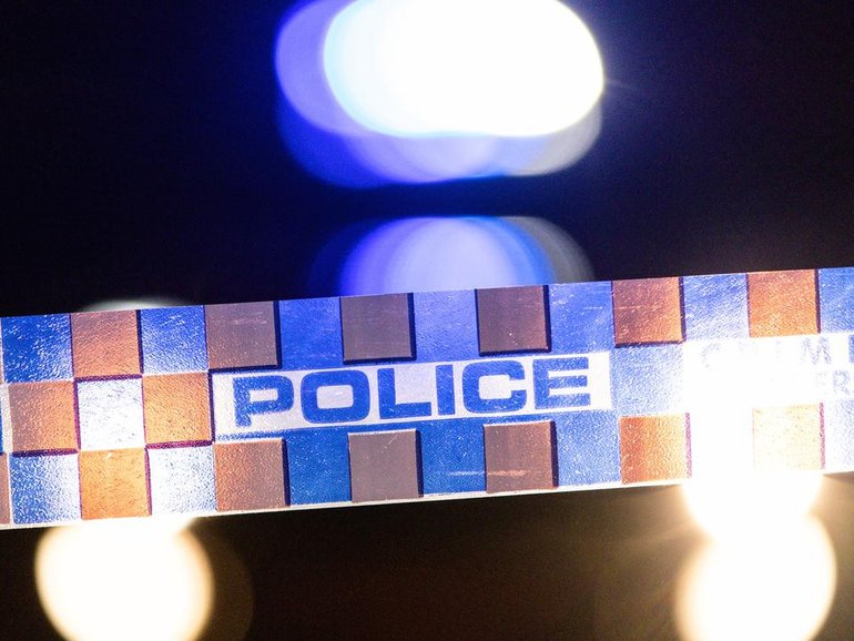 Police officer injured and man shot a shootings erupt across Sydney.