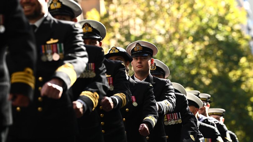 Servicemen and women, past and present, took part in the Anzac Day march in Sydney. (Dan Himbrechts/AAP PHOTOS)