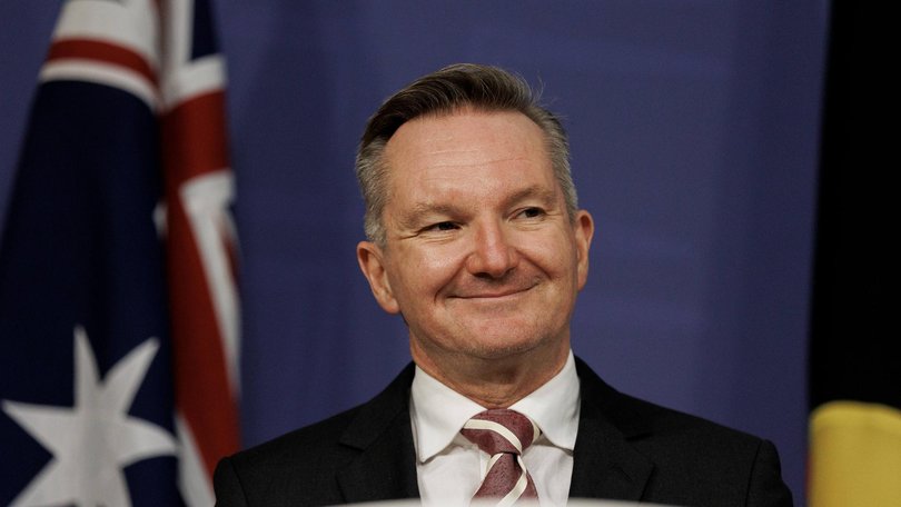 Mr Bowen assured no more Australian oil refineries would close under the Labor Government. Picture: NewsWire / Nikki Short