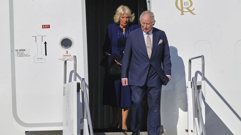 The royals are going ahead with their US trip despite a shooting incident in Washington DC. (AP PHOTO)