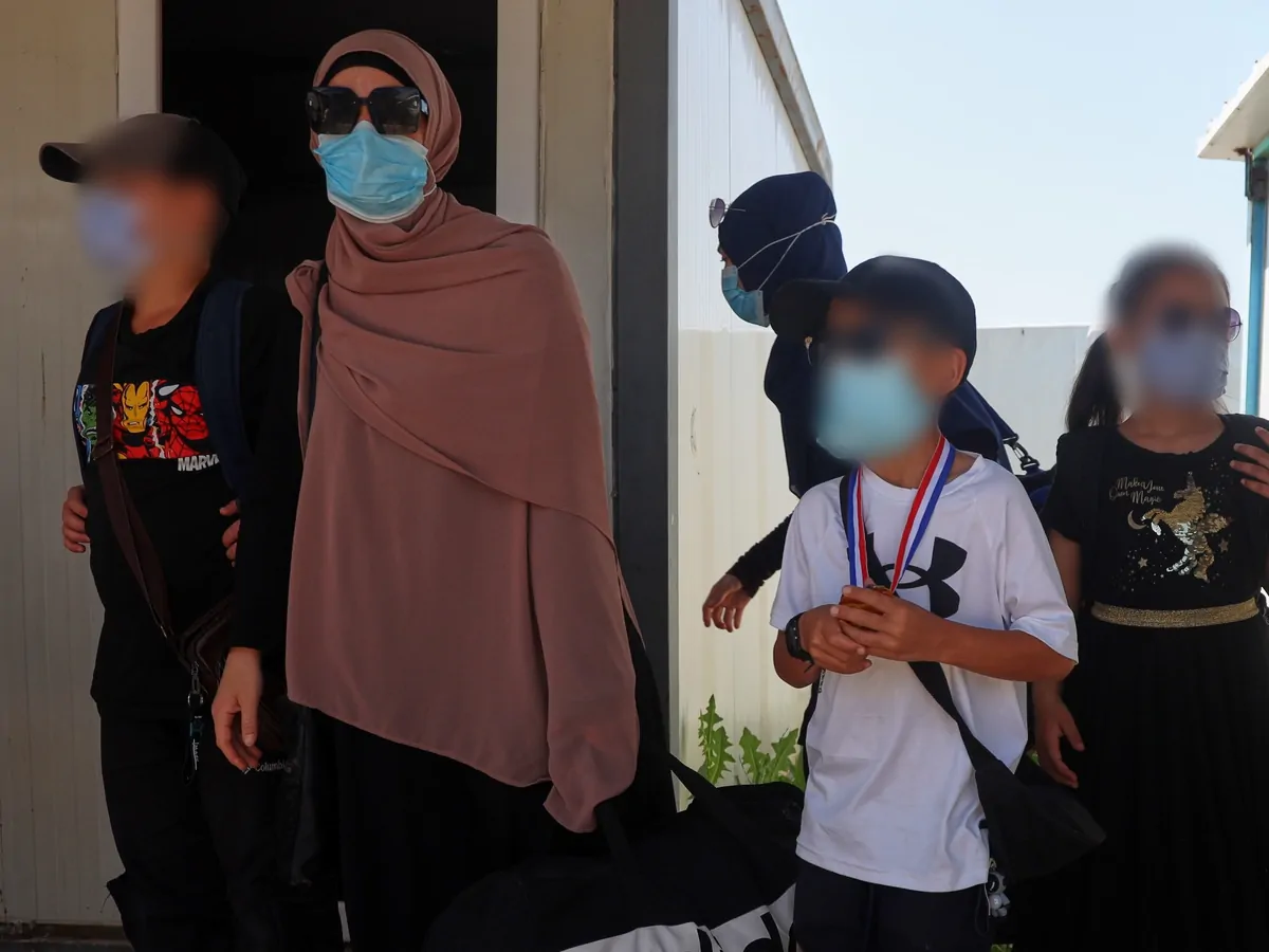 Government warns latest cohort of returning ISIS brides will ...