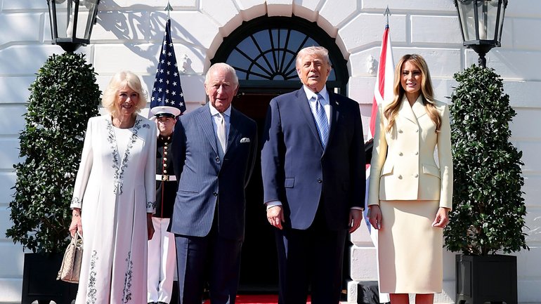 A lip reader has analysed a conversation between US President Donald Trump and King Charles.