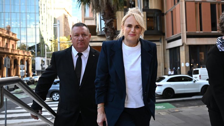 Rebel Wilson arrives at the Federal Court of Australia in Sydney for another day's testimony. (Dean Lewins/AAP PHOTOS)