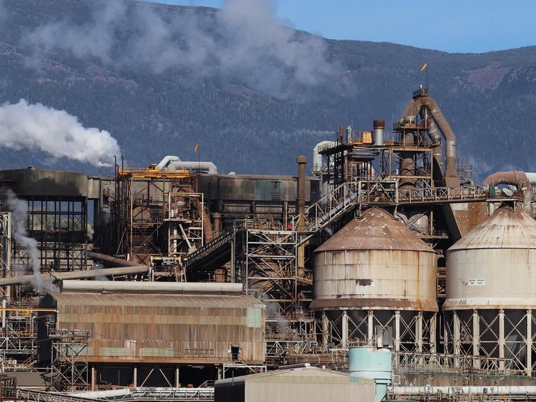 The fate of more than 1400 jobs at two Nyrstar smelters is in limbo as the company seeks more taxpayer funds. (Ethan James/AAP PHOTOS)