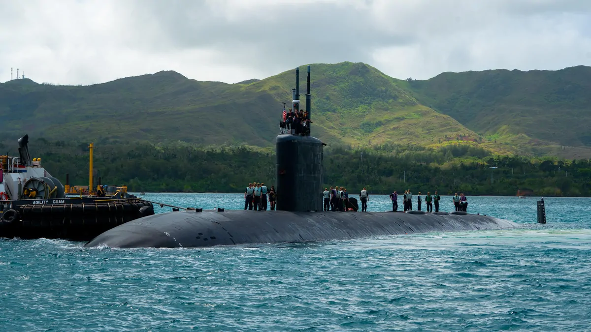 Australian naval personnel on board US subs instructed to comply with all directions from American commanders