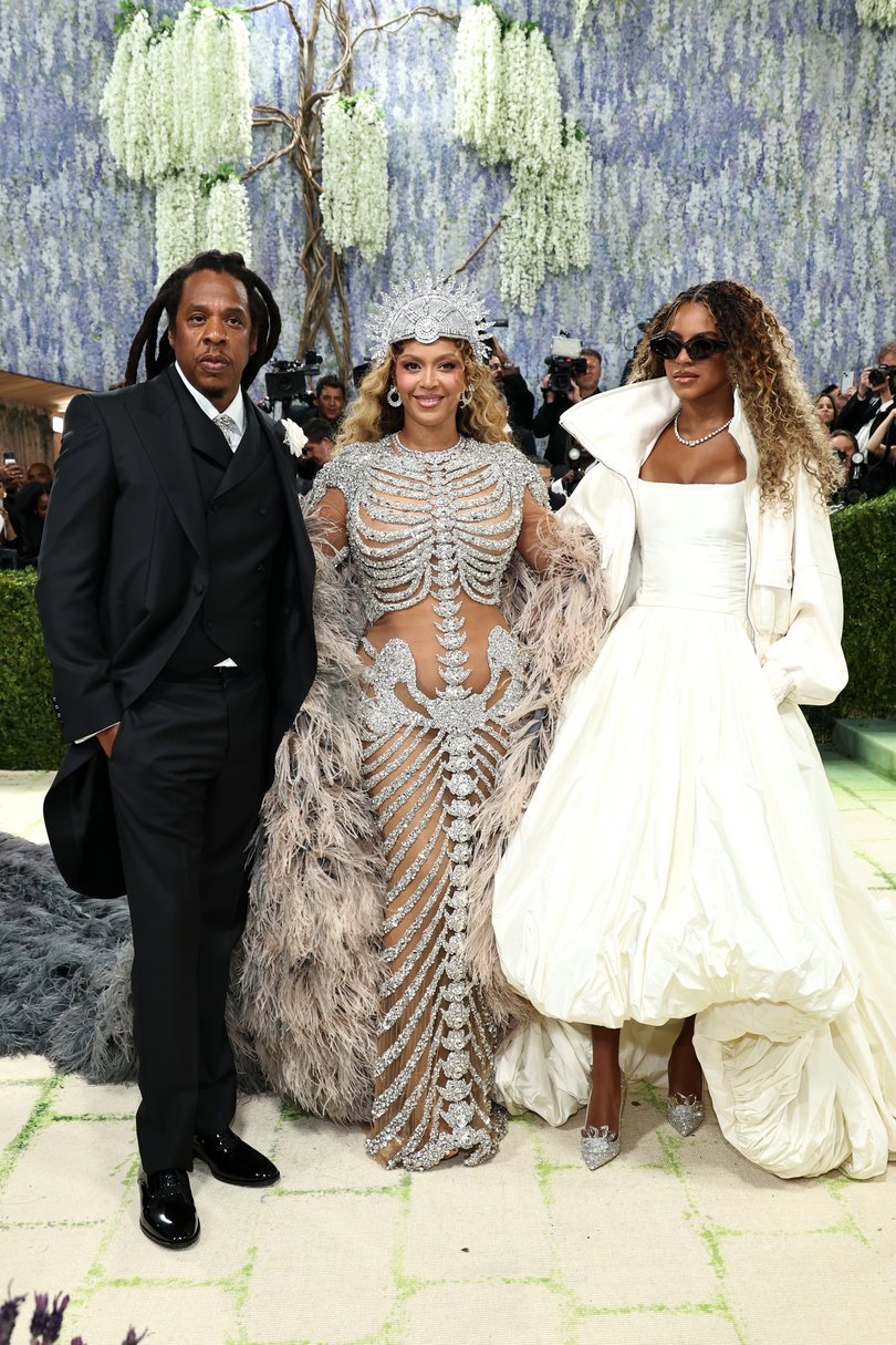Jay z, Beyoncé and Blue Ivy Carter.