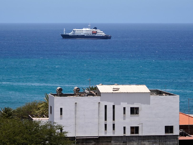 The MV Hondius cruise ship is now on its way to the Canary Islands.