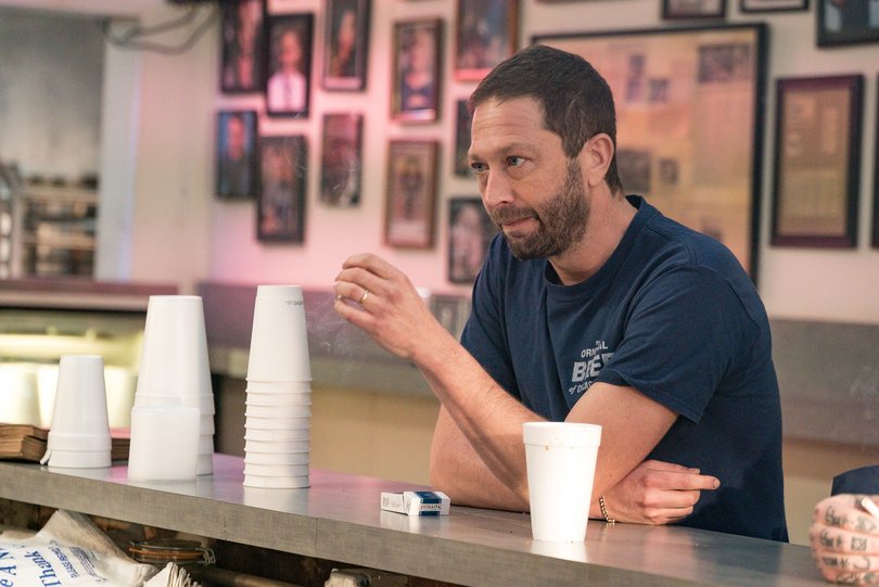 Ebon Moss-Bachrach pops up in a surprise episode of The Bear, titled Gary.