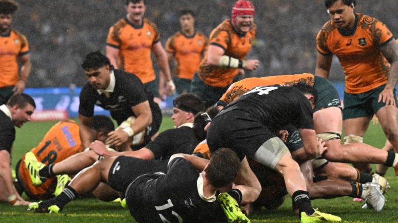Bledisloe Cup rugby is set to become a feature of Anzac Day. (Dave Hunt/AAP PHOTOS)