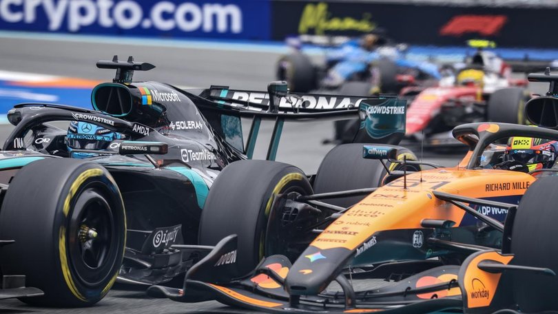 Oscar Piastri (right) and his F1 rivals will have more changes made to their cars' engines in 2027. (EPA PHOTO)