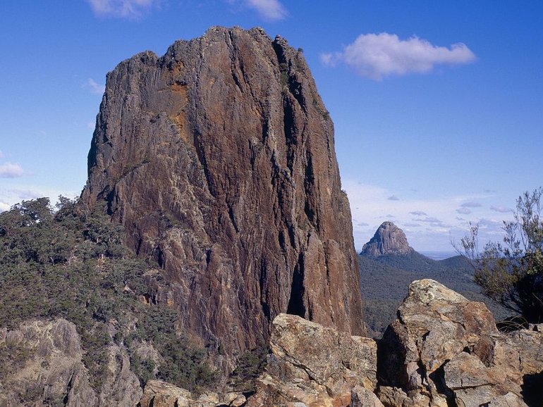Two climbers became stranded on Crater Bluff in the Warrumbungles National Park after a falling rock struck one of them in the head.