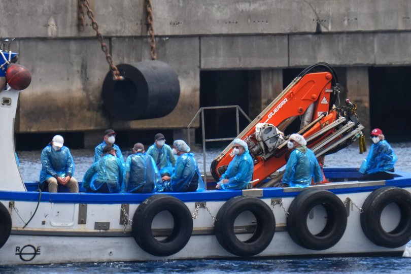 Passengers are disembarked from the hantavirus-stricken cruise ship MV Hondius at the port of Granadilla in Tenerife, Canary Islands.