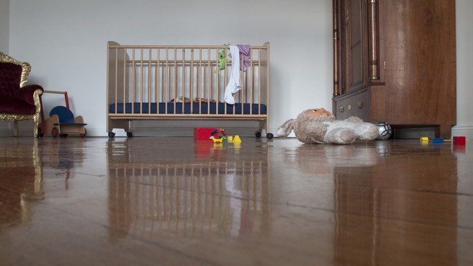 The 1yo was found unresponsive by her mother when she returned home from work.
