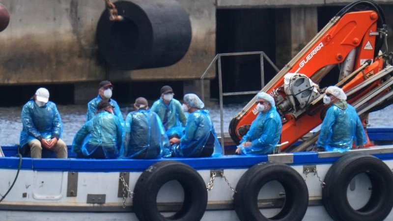 Health officials are preparing to quarantine four Australian citizens and a permanent resident.