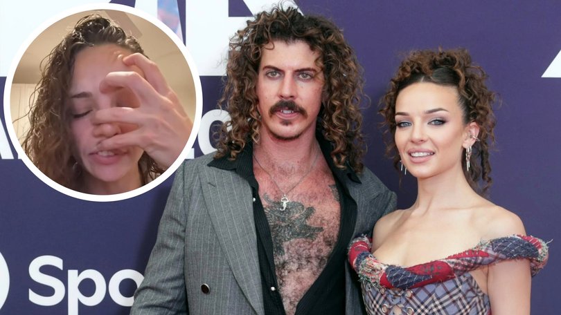 Abbie Chatfield has made a lengthy admission after her boyfriend, Keli Holiday, was denied entry at the US border mid-way through his international tour.