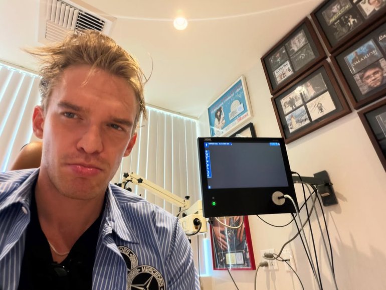 Cody Simpson has suffered a serious injury to his vocal cords.