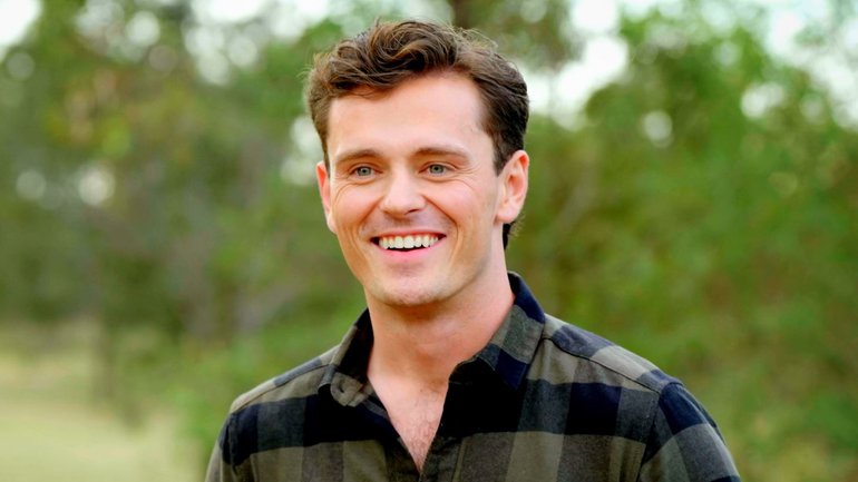 Meet charming Farmer Alex.