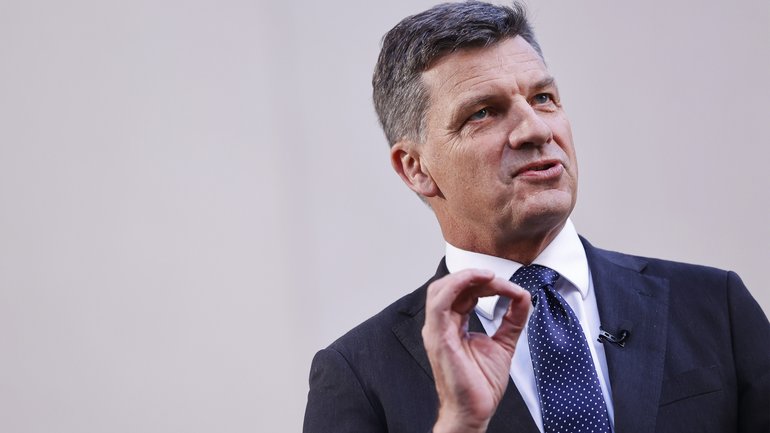 Opposition leader Angus Taylor has pledged to end the bracket creep.