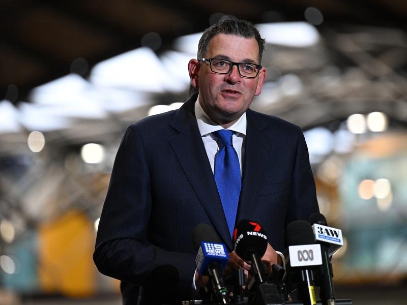 Polarising former Victorian premier Daniel Andrews will be immortalised in a statue. (James Ross/AAP PHOTOS)