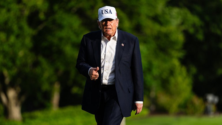 President Donald Trump says US warships are ‘loaded to the brim’, ready to attack. (Eric Lee/Pool/FTWP)