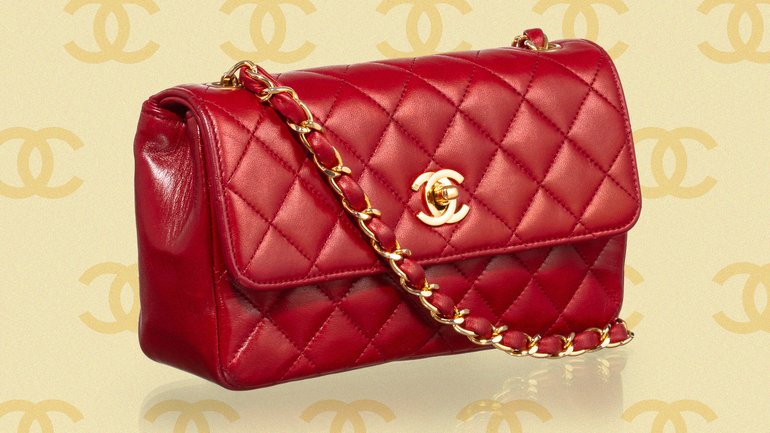 Chanel is turning heads again.