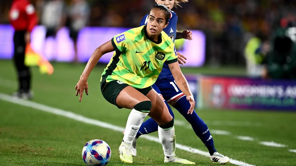 Mary Fowler, Sam Kerr and Ellie Carpenter return as Matildas call up teen goalkeeper for Mexico games