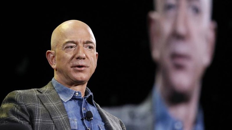 Jeff Bezos 