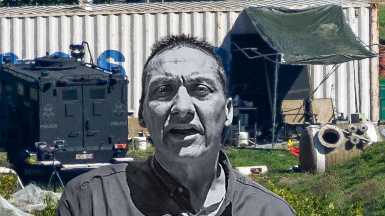 Dezi Freeman taunted police officers during a two-hour standoff. 