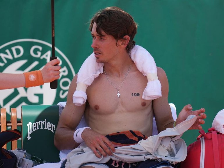 Alex De Minaur will be grateful for a match off in Paris with the French capital sweltering.  (AP PHOTO)